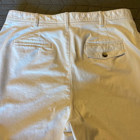 Banana Republic size 14 High Rise Authentic Chino. Never worn. Off white classic - Picture 7 of 9
